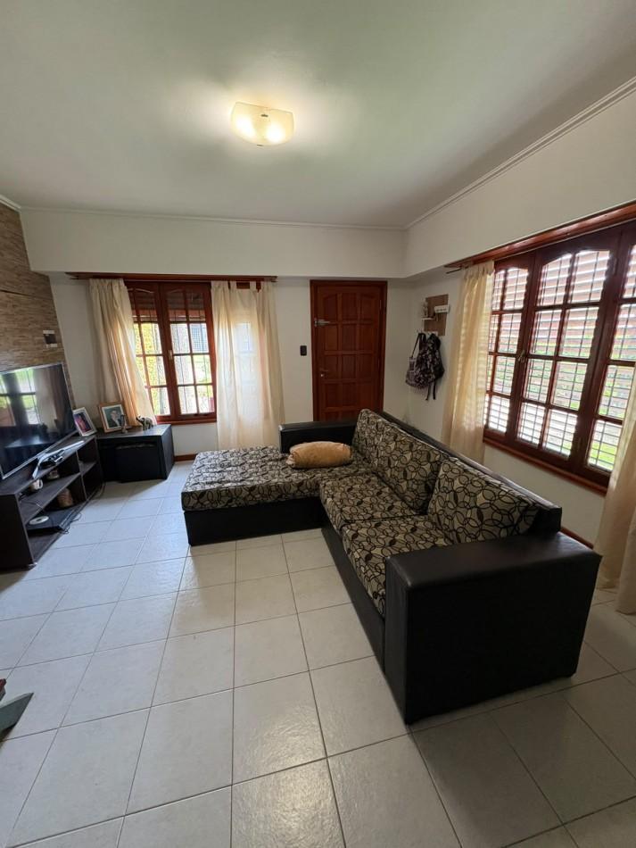 Foto de Casa 4 ambientes con jardin y garaje, zona Punta Mogotes, imagen 5