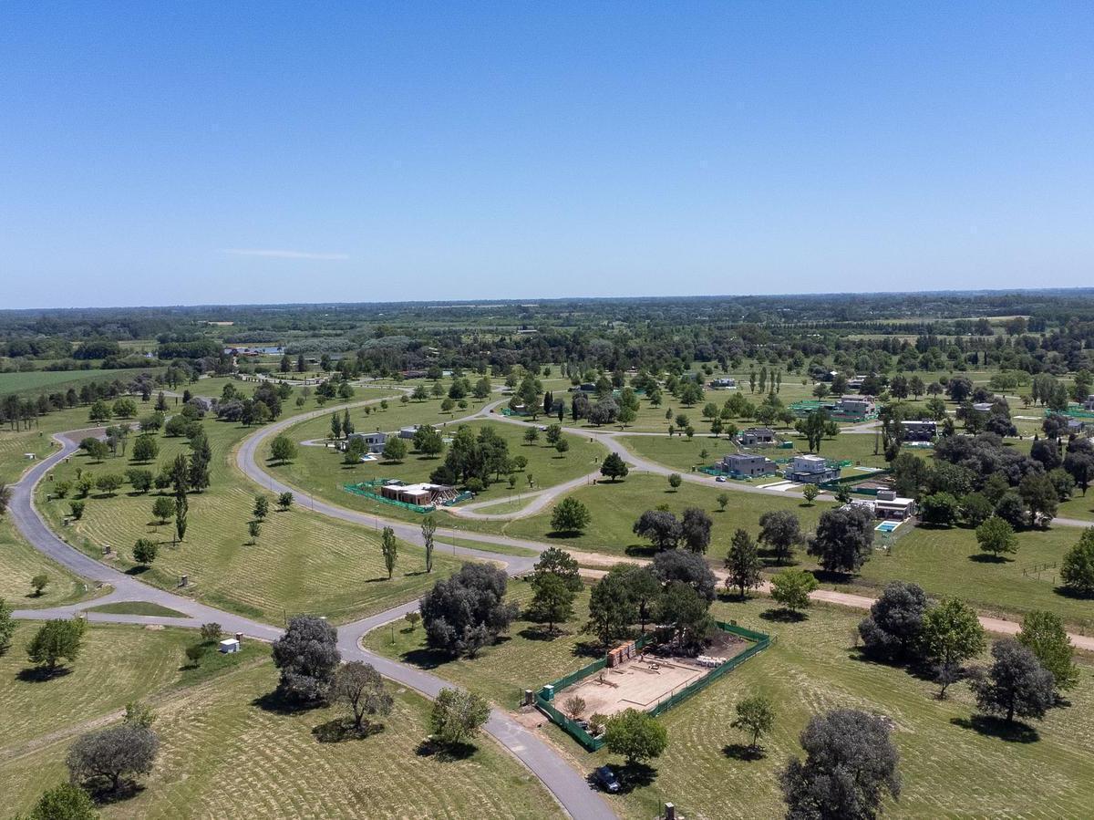 Terreno en venta en el Barrio Mirabosques Cardales, Lote 48