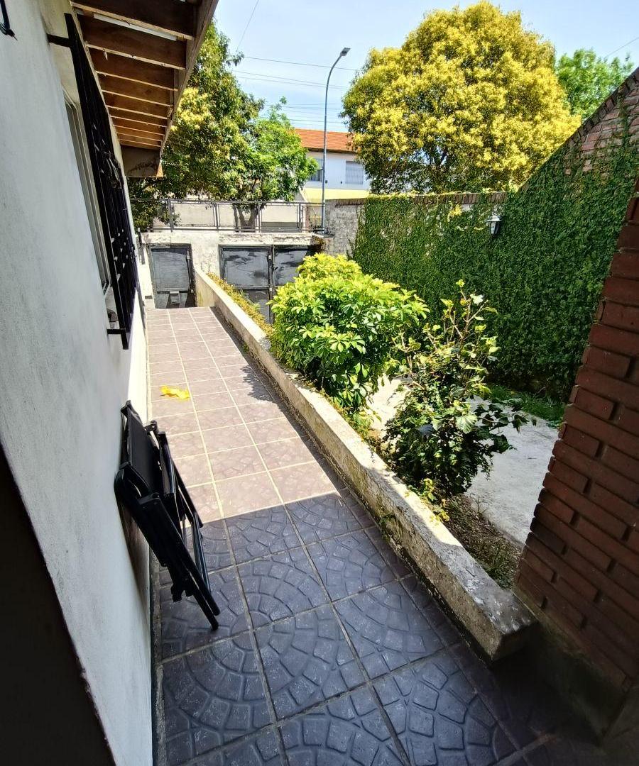 Foto de Excelente casa 3 - 4 amb sobre lote propio de 8 x 57, imagen 3