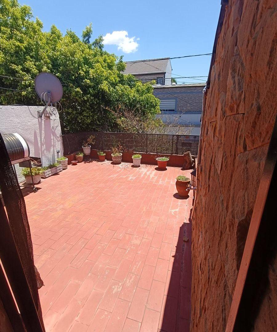 Foto de PH al frente 3 / 4 ambientes con entrada independiente, garage 2 baños, imagen 2