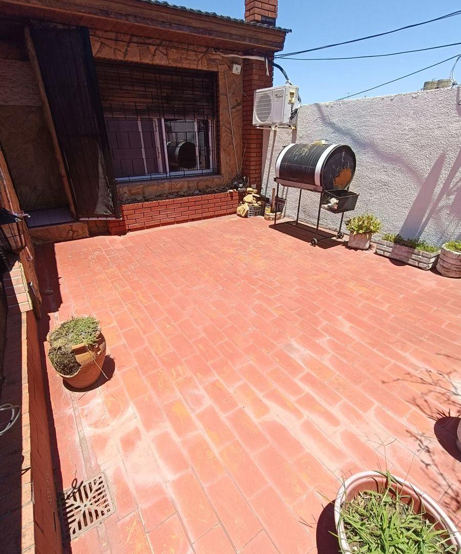 Foto de PH al frente 3 / 4 ambientes con entrada independiente, garage 2 baños, imagen 3