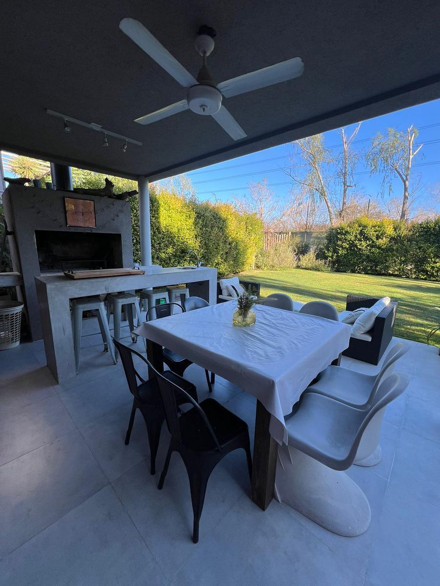 Venta Casa en Barrancas de Santa María Tigre Apto Credito 5