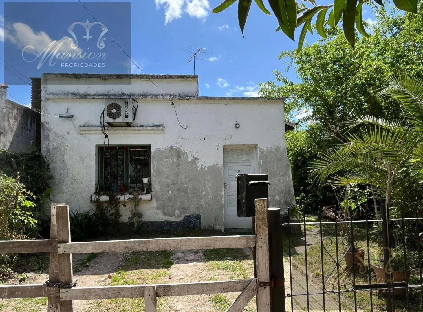 Venta casa LOTE EN ESQUINA ideal inversor apto crédito en Ing Maschwitz CENTRO Escobar 4