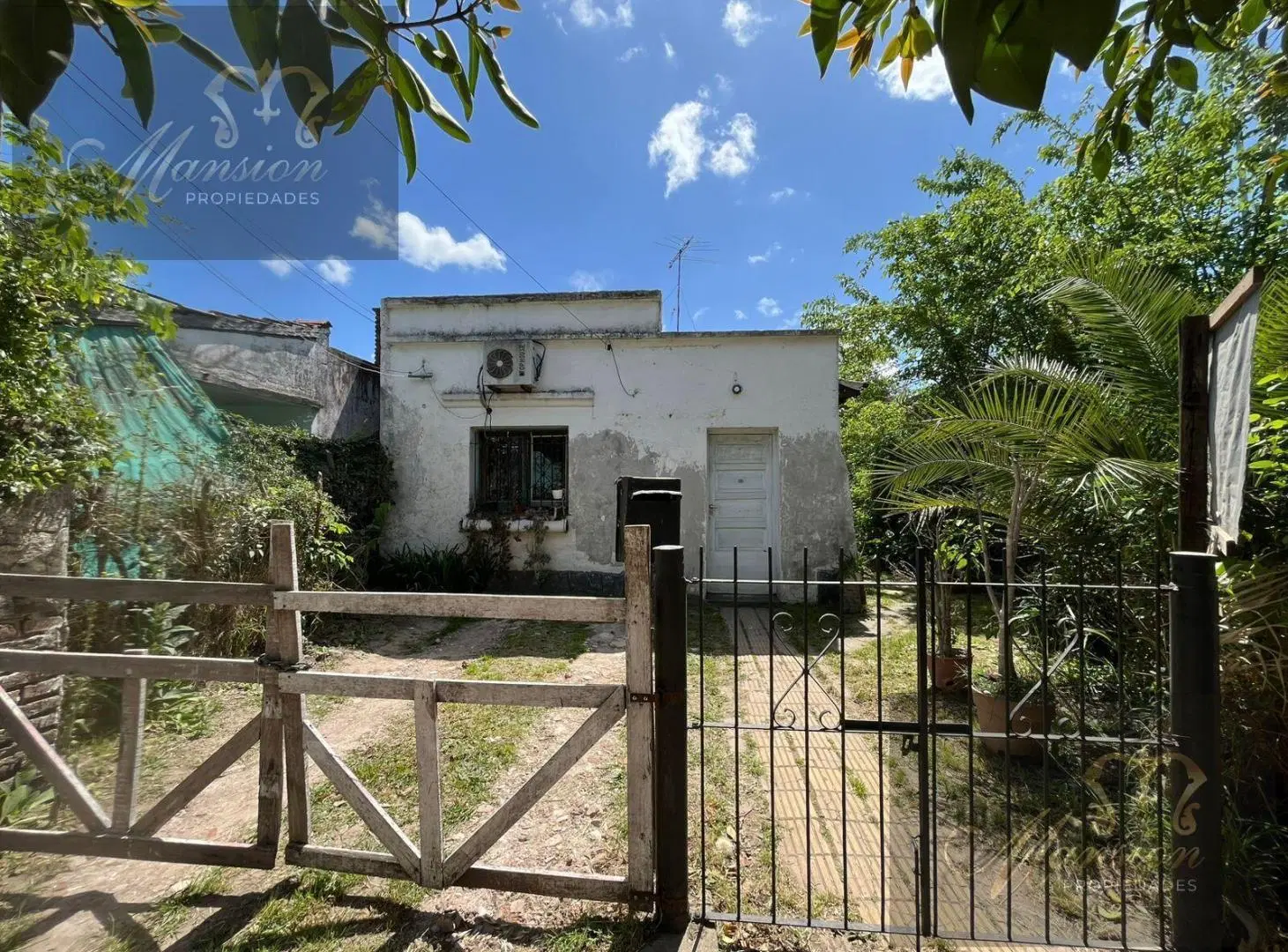 Venta casa LOTE EN ESQUINA ideal inversor apto crédito en Ing Maschwitz CENTRO Escobar 2