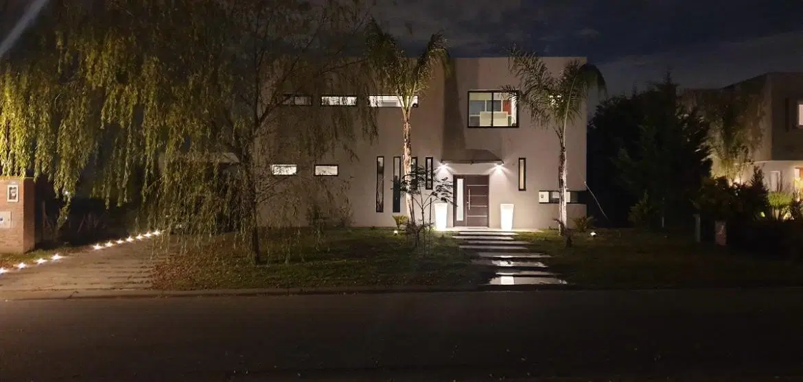 Venta Casa 4 amb. a La Laguna barrio San Benito Villanueva Tigre 2