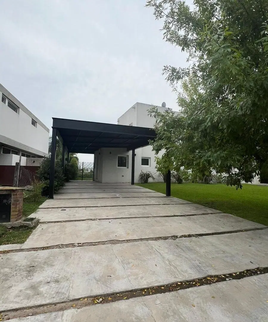 Venta Casa c/alquiler 5 amb a La Laguna barrio San Benito Villanueva Tigre 2