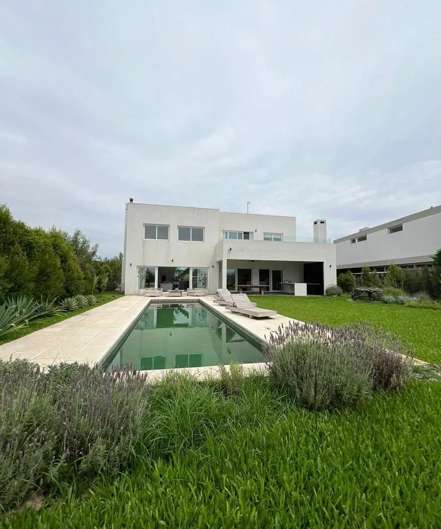 Venta Casa c/alquiler 5 amb a La Laguna barrio San Benito Villanueva Tigre 4