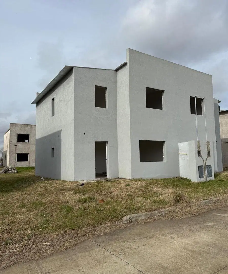 Venta Duplex 4 AMB. adelanto y cuotas EN CONSTRUCCION en Campana 4