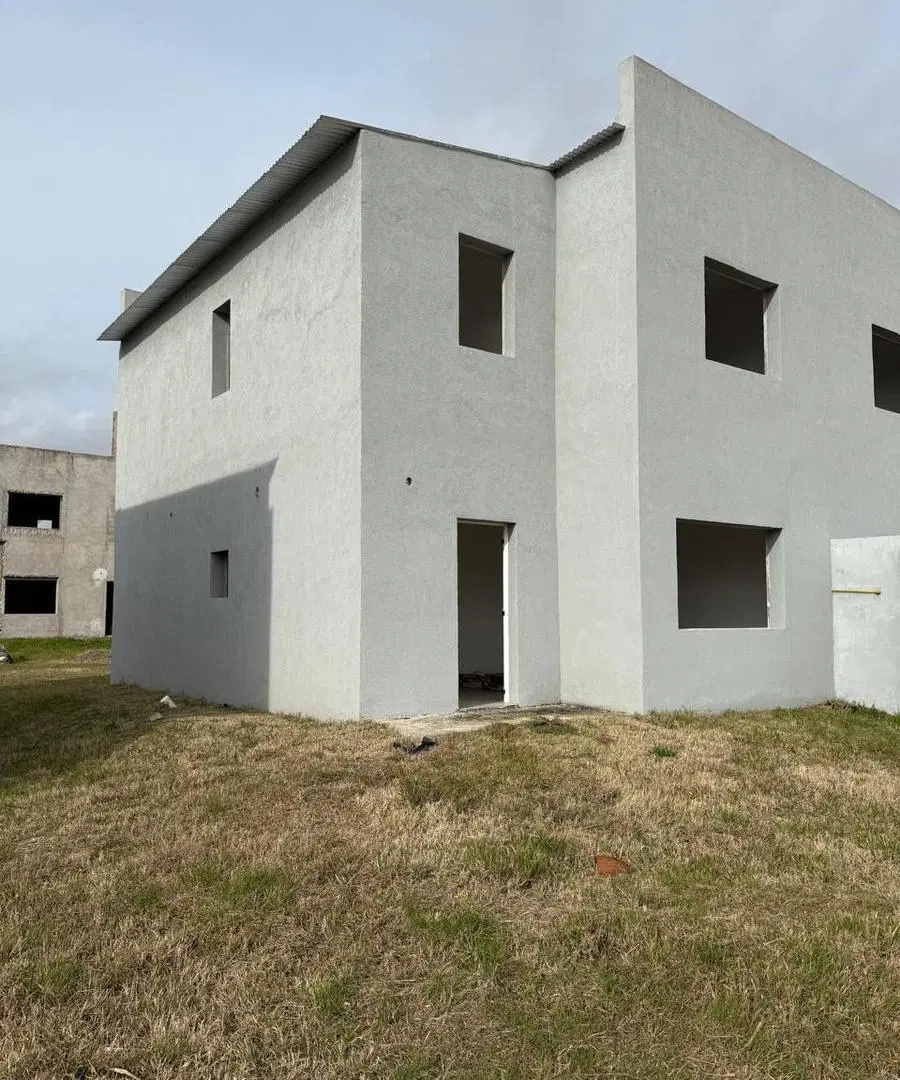 Venta Duplex 4 AMB. adelanto y cuotas EN CONSTRUCCION en Campana 2