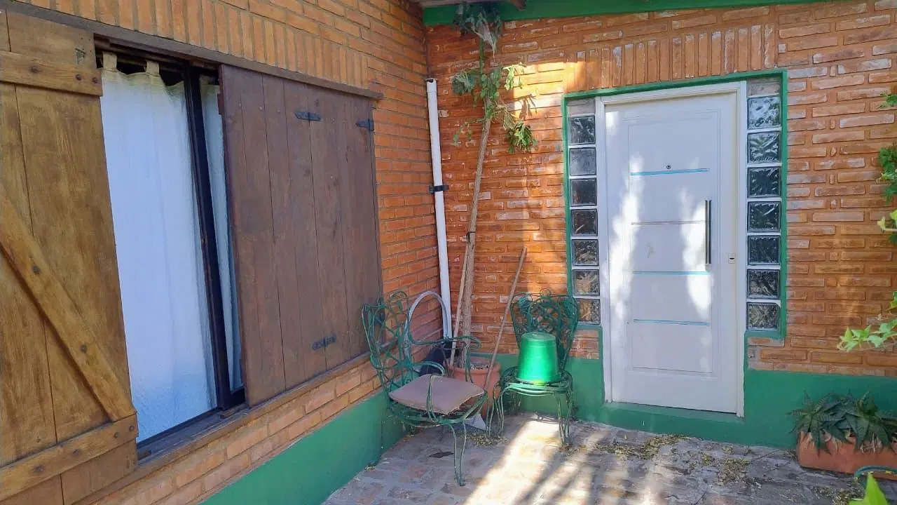 Venta Casa con Departamento y Terraza en Tigre 2