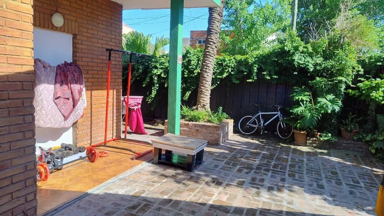 Venta Casa con Departamento y Terraza en Tigre 5
