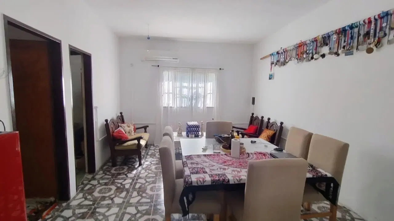 Venta Casa con Departamento y Terraza en Tigre 1