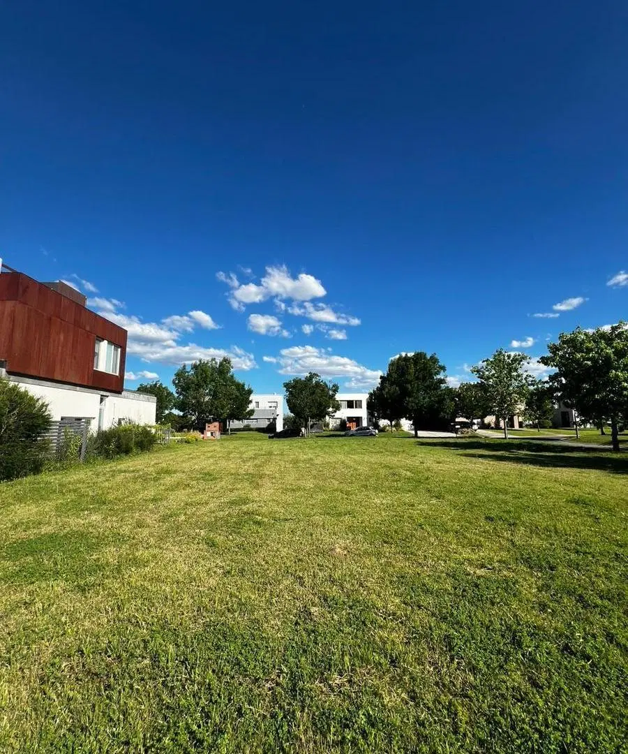 Venta Lote a La Laguna 1080 M2 Barrio Muelles Puertos del Lago Escobar 4