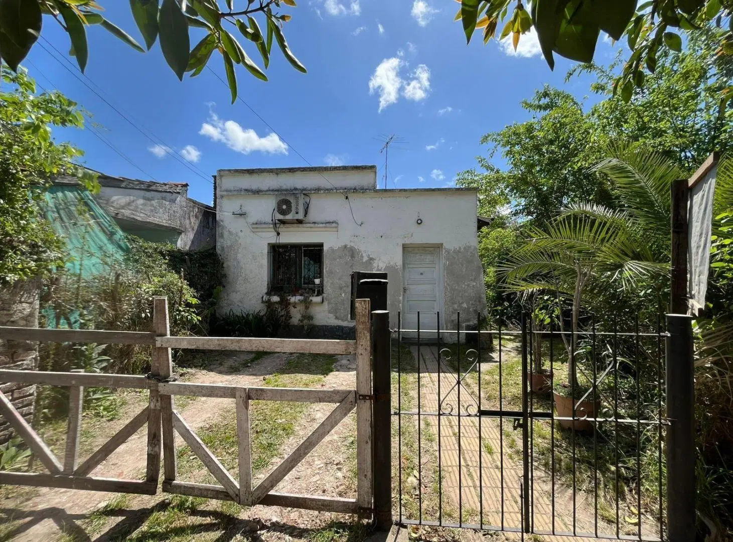 Venta casa LOTE EN ESQUINA ideal inversor apto crédito en Ing Maschwitz CENTRO Escobar 5