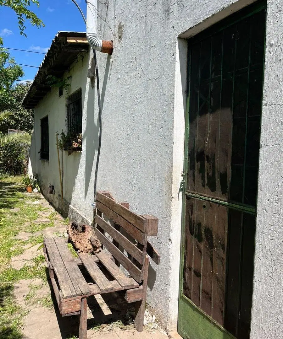 Venta casa LOTE EN ESQUINA ideal inversor apto crédito en Ing Maschwitz CENTRO Escobar 4