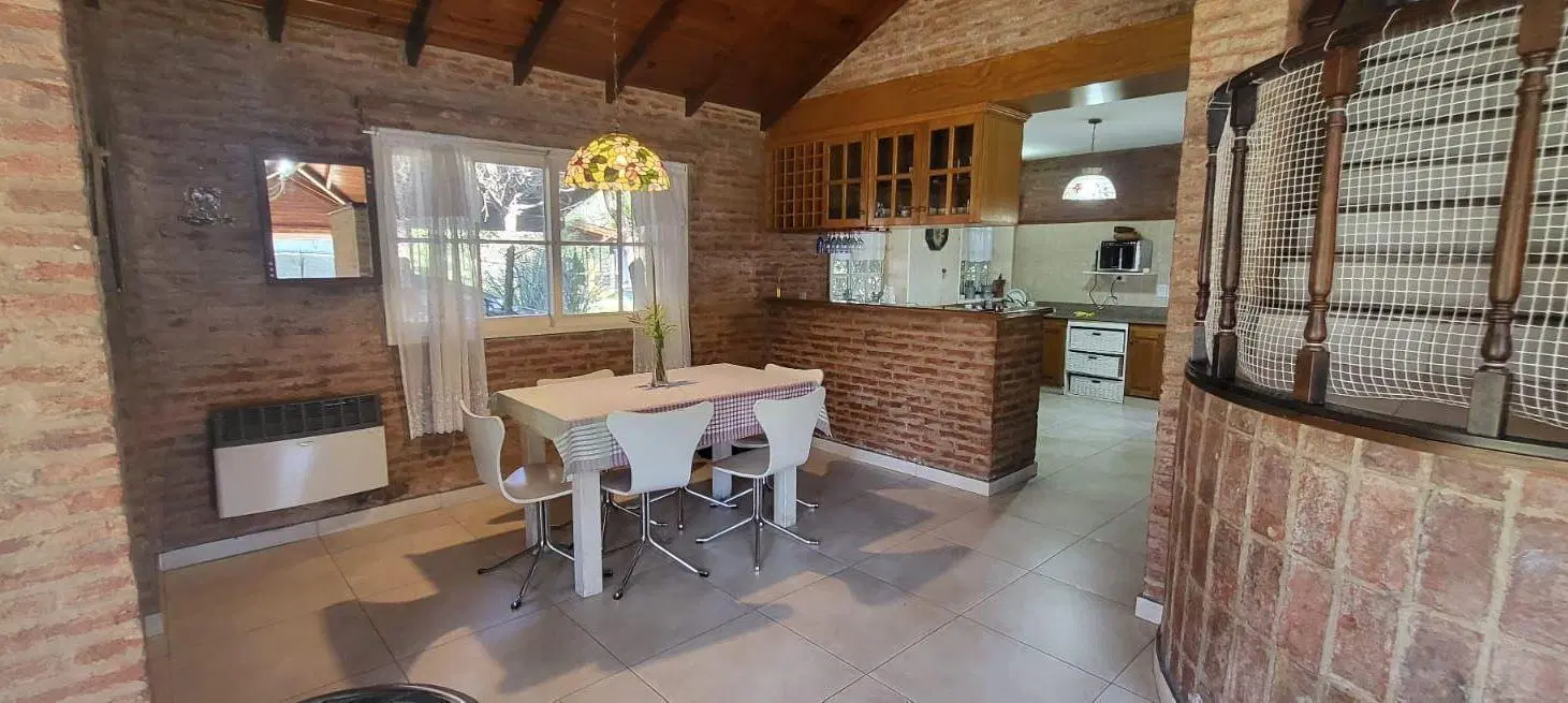 Alquiler Anual Casa 5 AMB. CON MUEBLES en Club Privado Loma Verde Escobar 3