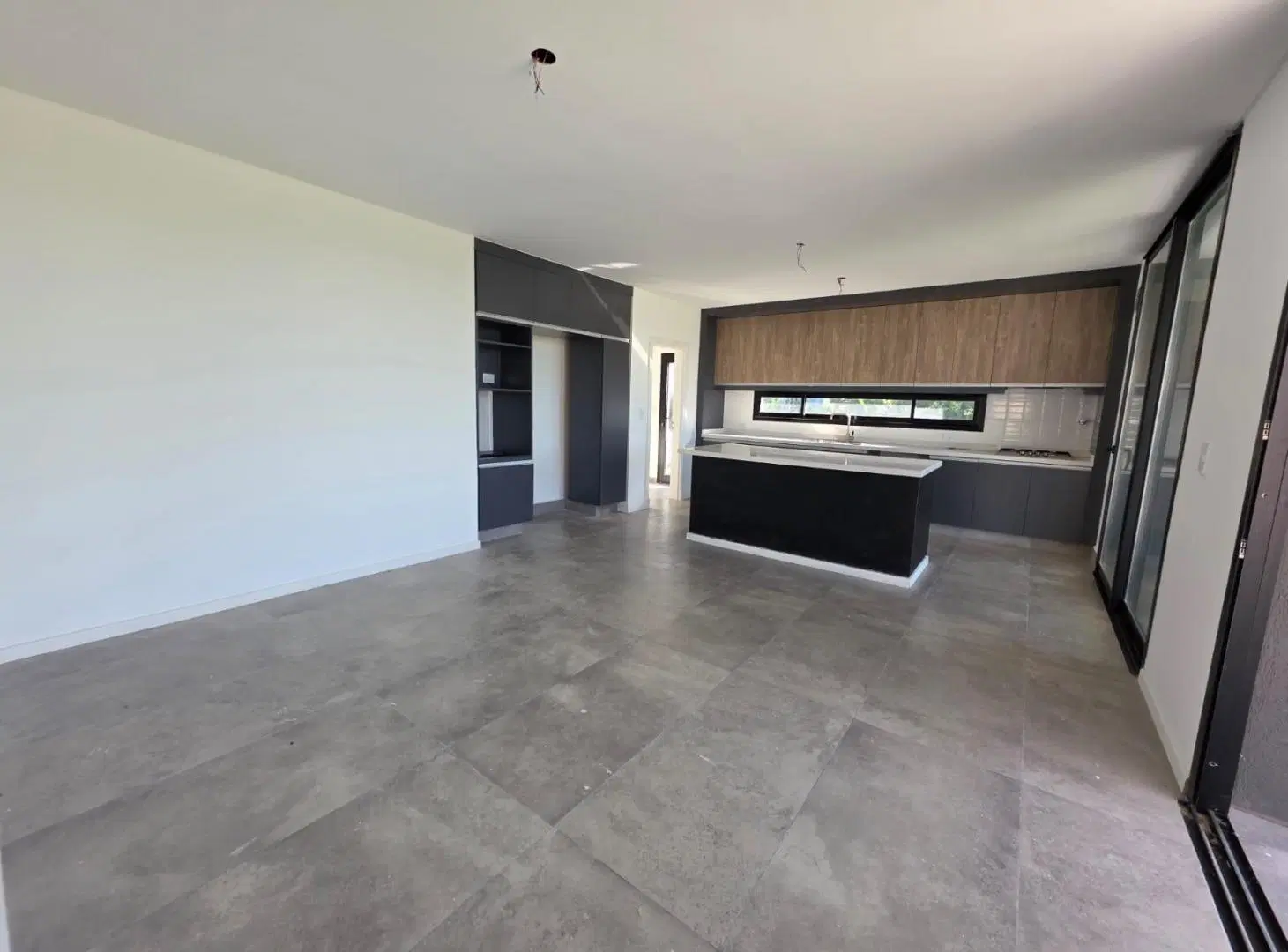 Venta Casa 5 amb. a Estrenar a La Laguna Barrio San Matias Escobar 3