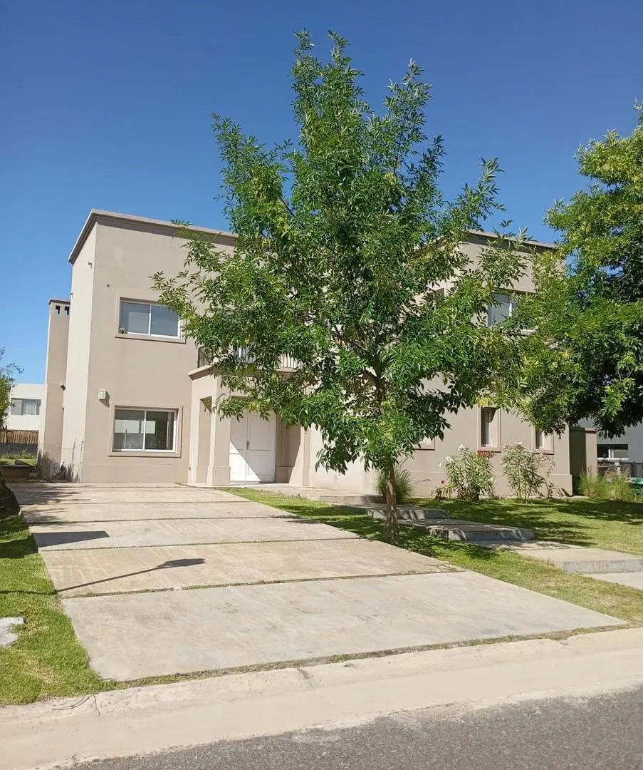 Venta Casa c/renta 5 Amb Barrio San Gabriel Villanueva Tigre 1