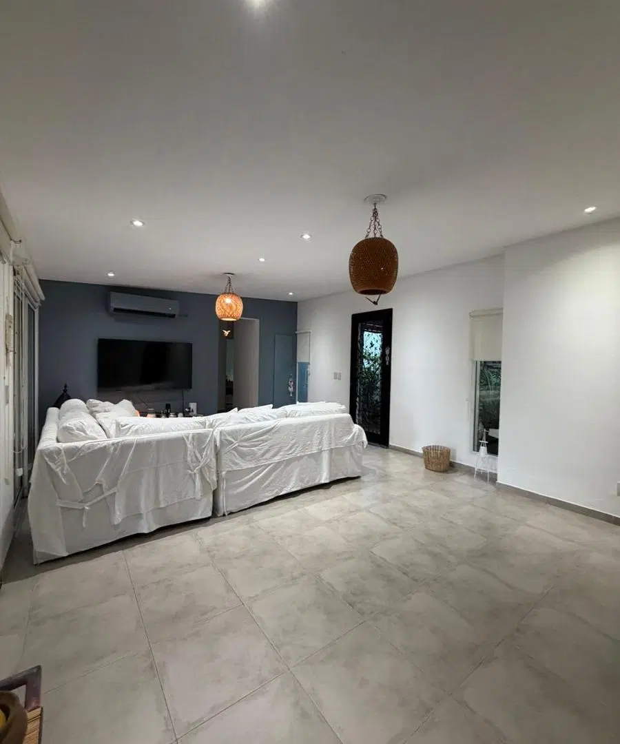 Alquiler Anual CON MUEBLES 5 AMB. Barrio Santa Teresa Villanueva Tigre 1