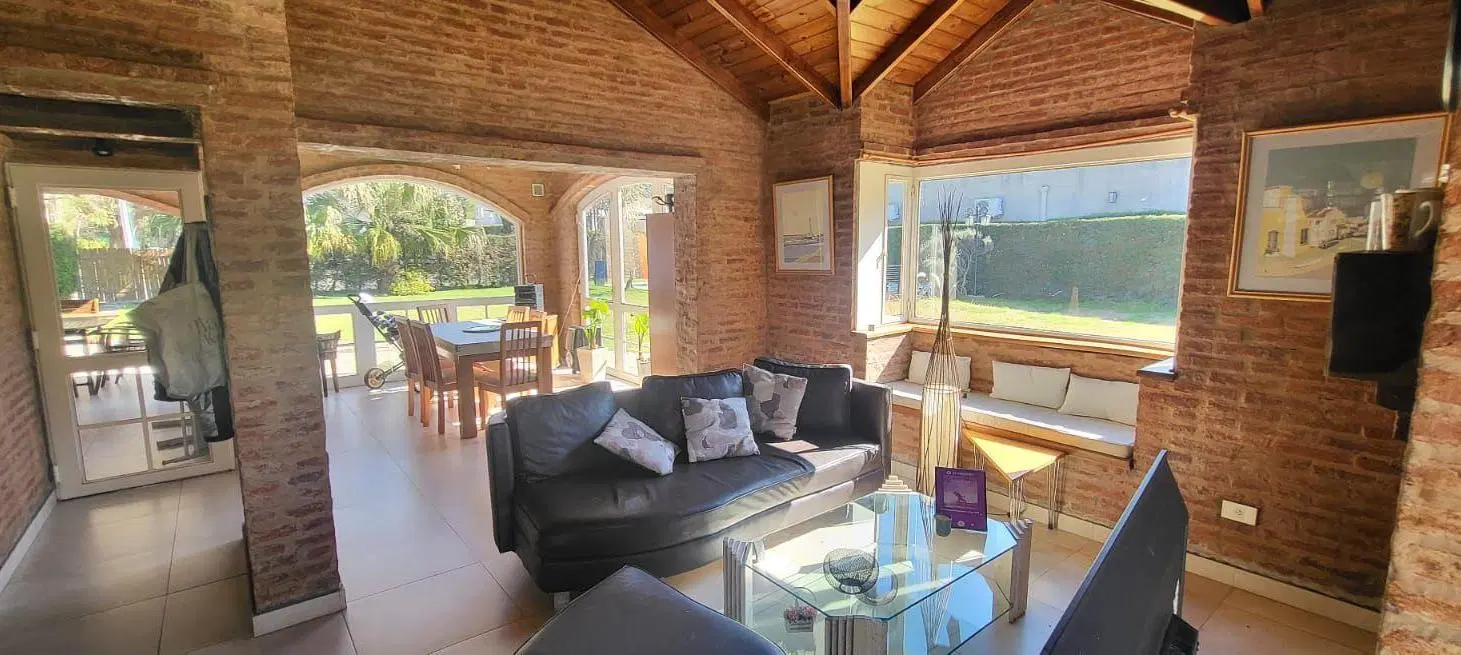 Alquiler Anual Casa 5 AMB. CON MUEBLES en Club Privado Loma Verde Escobar 2