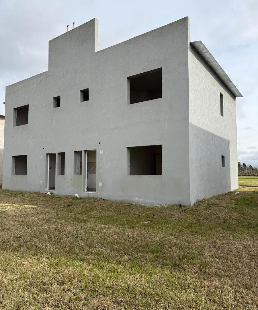 Venta Duplex 4 AMB. adelanto y cuotas EN CONSTRUCCION en Campana 2