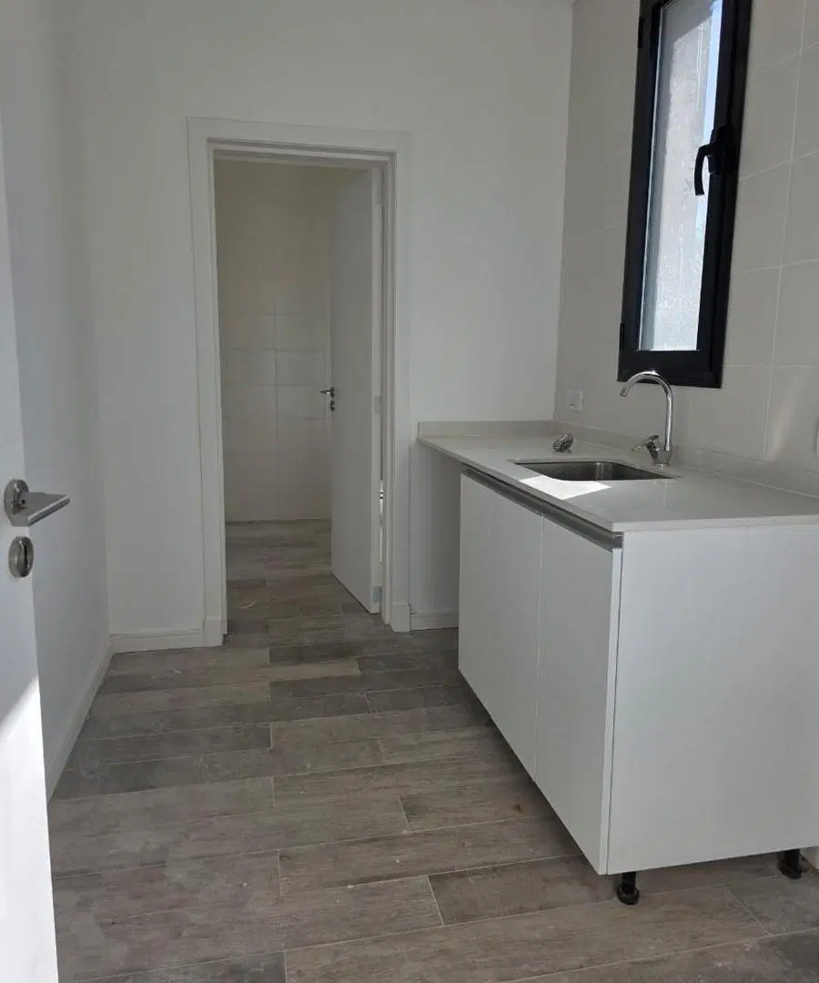 Venta Casa 5 amb. a Estrenar a La Laguna Barrio San Matias Escobar 3