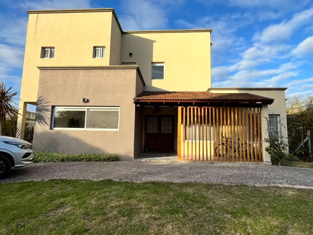 Venta Casa 6 amb. APTA CREDITO Barrio Santa Teresa Villanueva Tigre 3