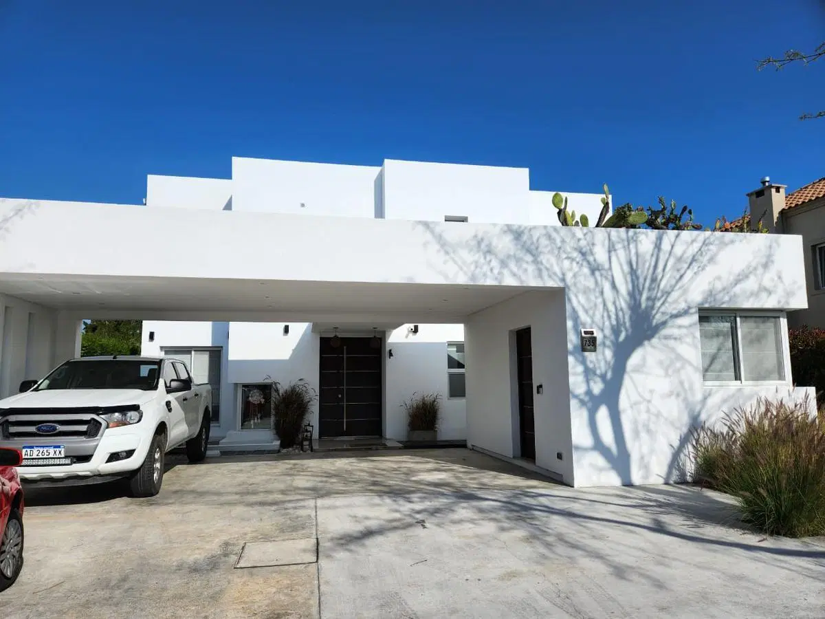Venta Casa 5 amb. 1.000 M2 al Golf apta crédito barrio San Isidro Labrador Villanueva 4