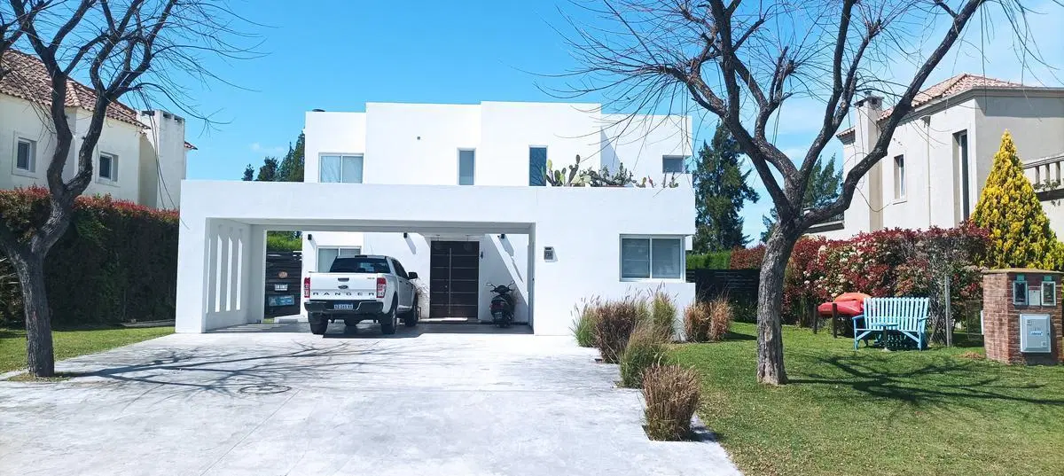 Venta Casa 5 amb. 1.000 M2 al Golf apta crédito barrio San Isidro Labrador Villanueva 3