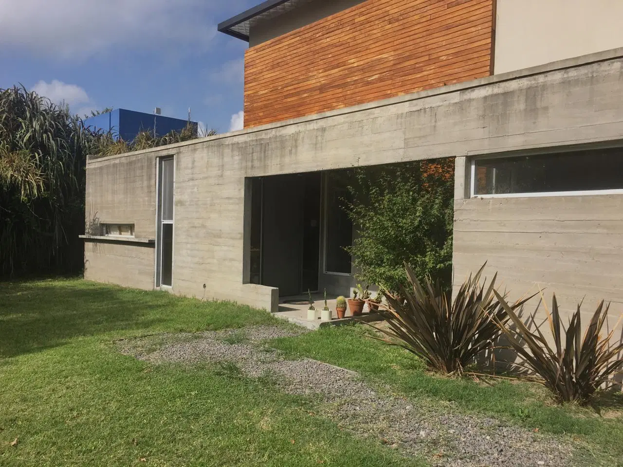 Venta c/renta Casa 5 amb. a La Laguna barrio Santa Clara Villanueva Tigre 3