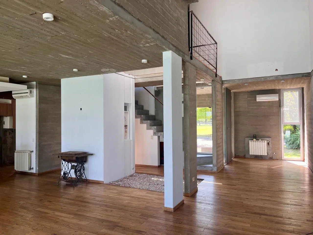 Venta c/renta Casa 5 amb. a La Laguna barrio Santa Clara Villanueva Tigre 1