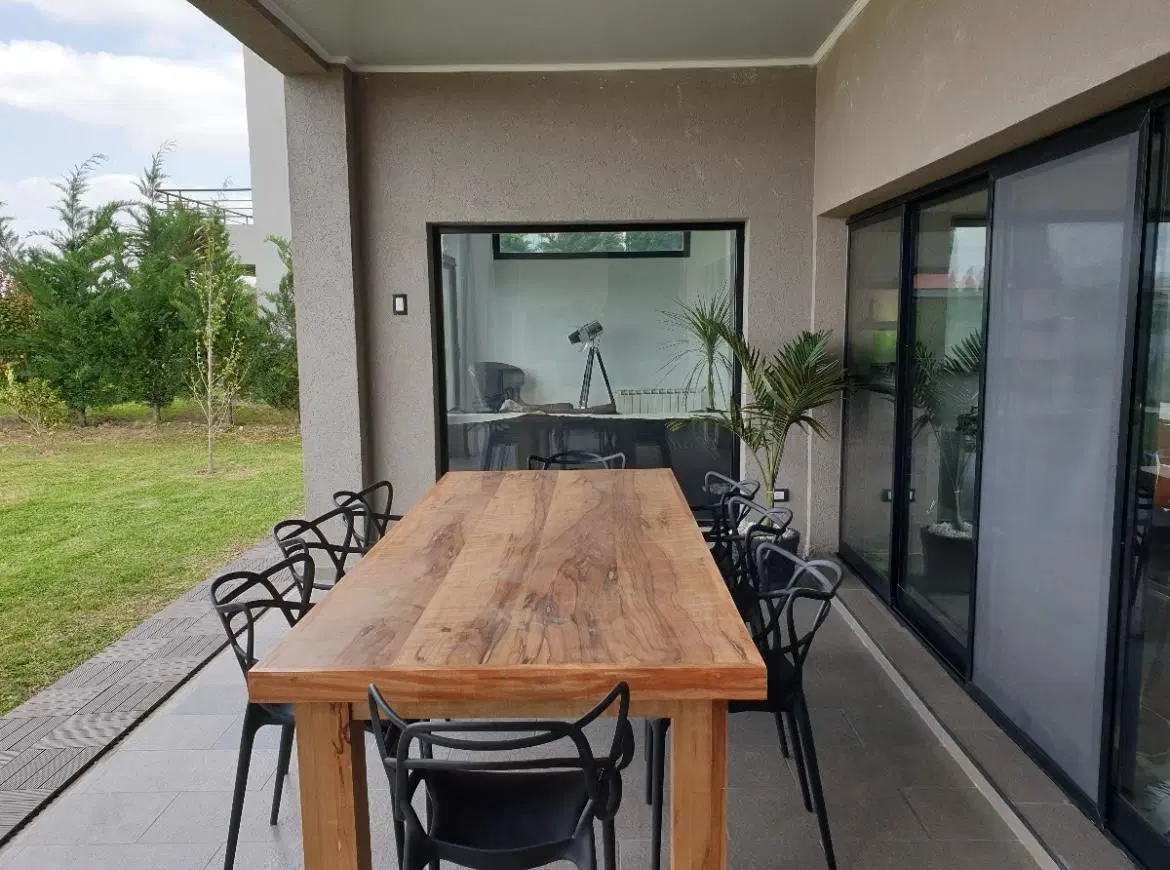 Venta Casa 4 amb. a La Laguna barrio San Benito Villanueva Tigre 3
