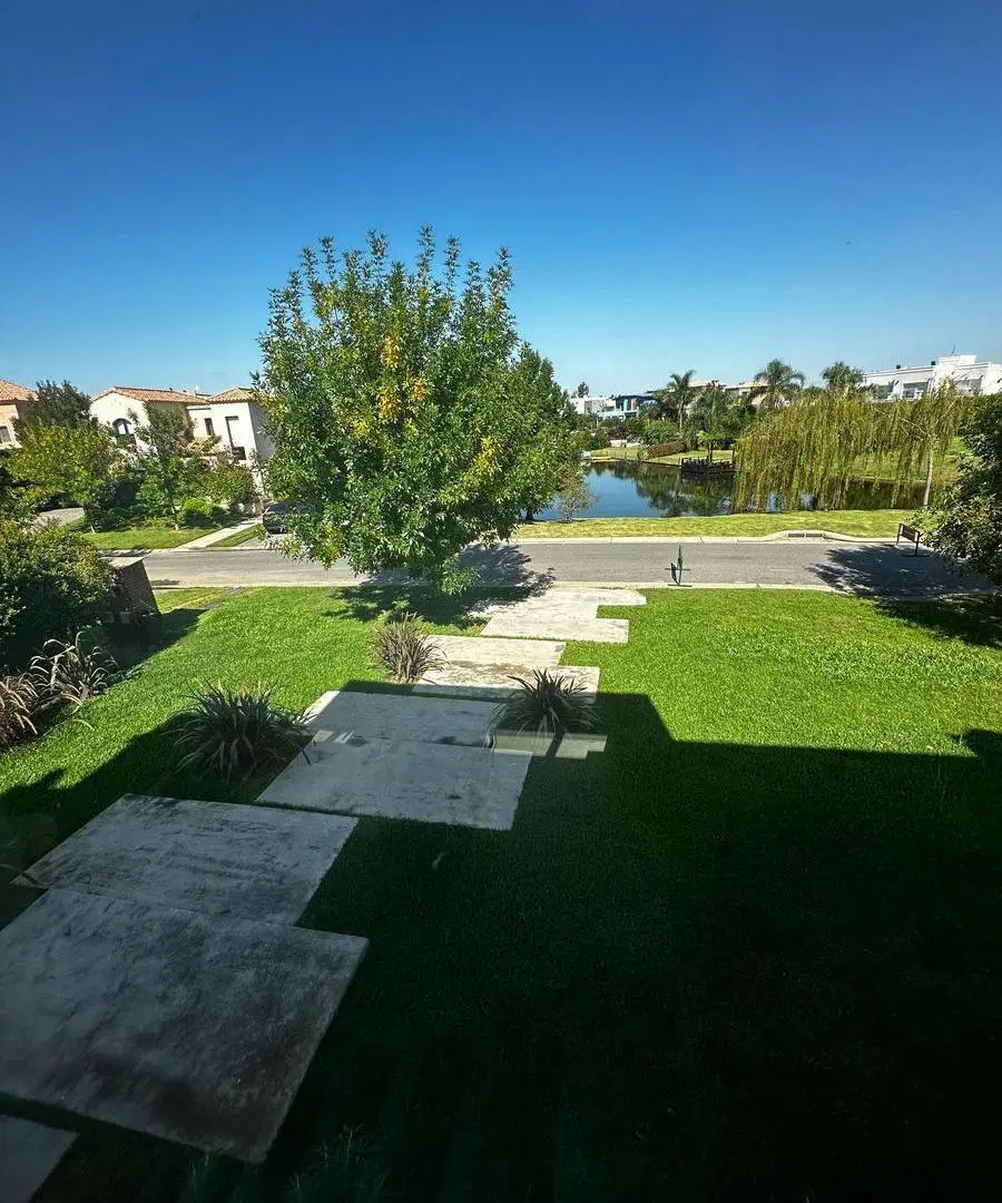 Venta Casa c/alquiler 5 amb a La Laguna barrio San Benito Villanueva Tigre 2