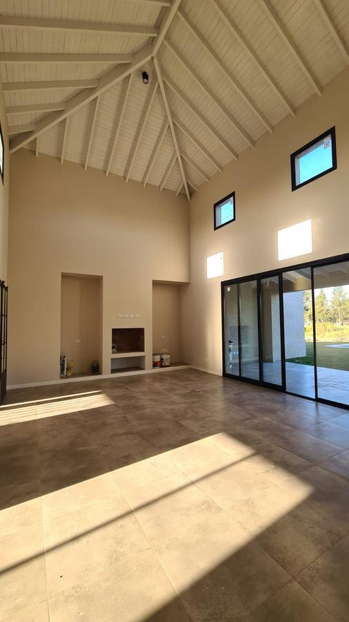 Foto de Venta Casa 5 amb. al río barrio San Benito Villanueva Tigre, imagen 2