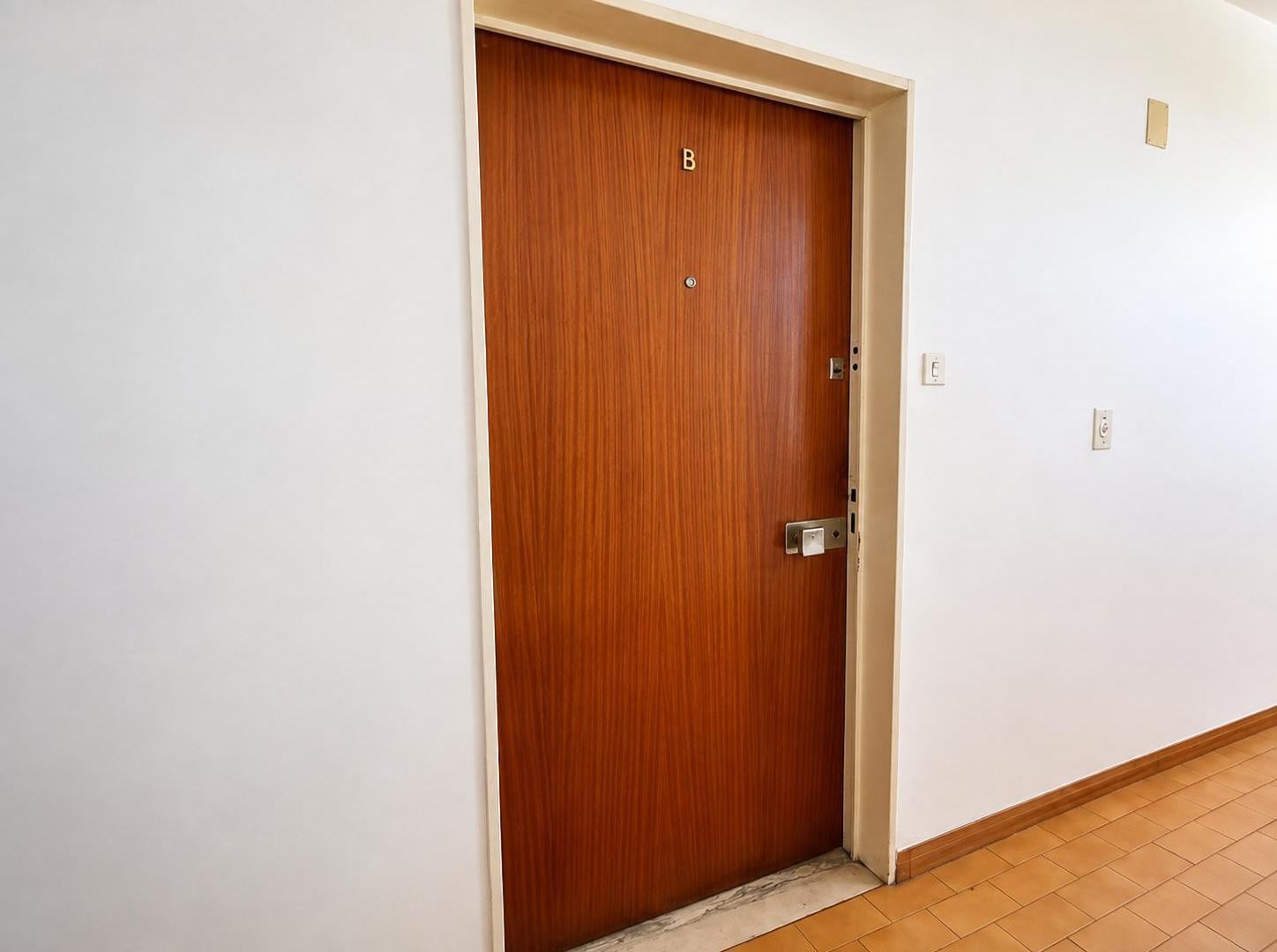 Foto de Venta Departamento 3 Amb con Balcón APTO CREDITO Y PROFESIONAL en Villa, imagen 1