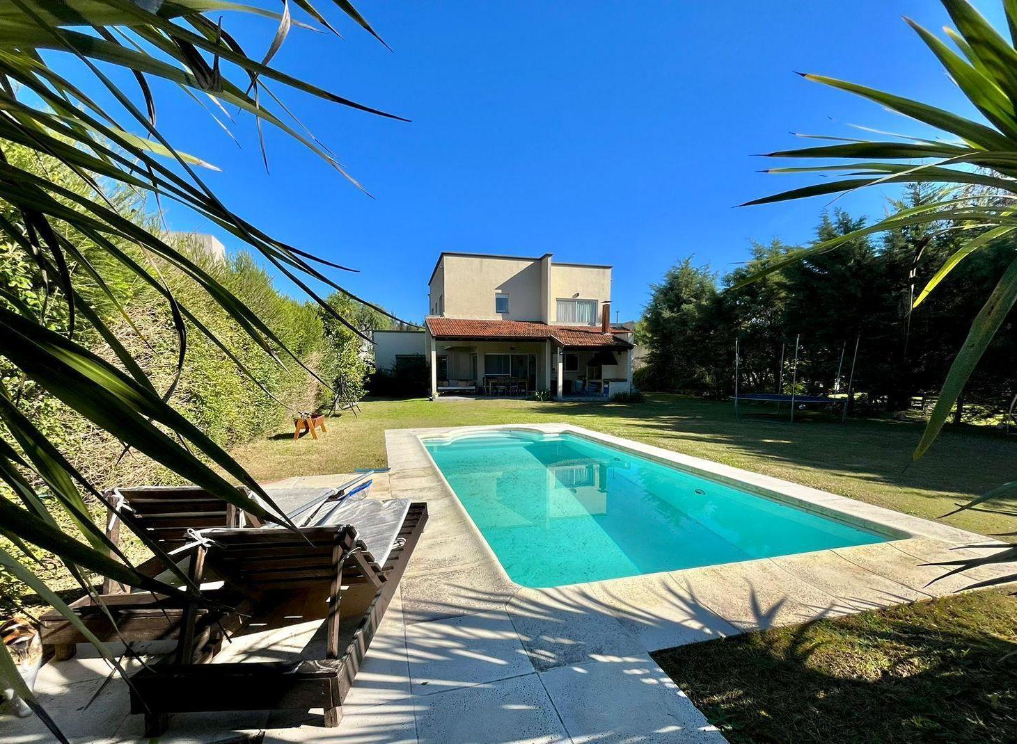 Venta Casa 6 amb. APTA CREDITO Barrio Santa Teresa Villanueva Tigre