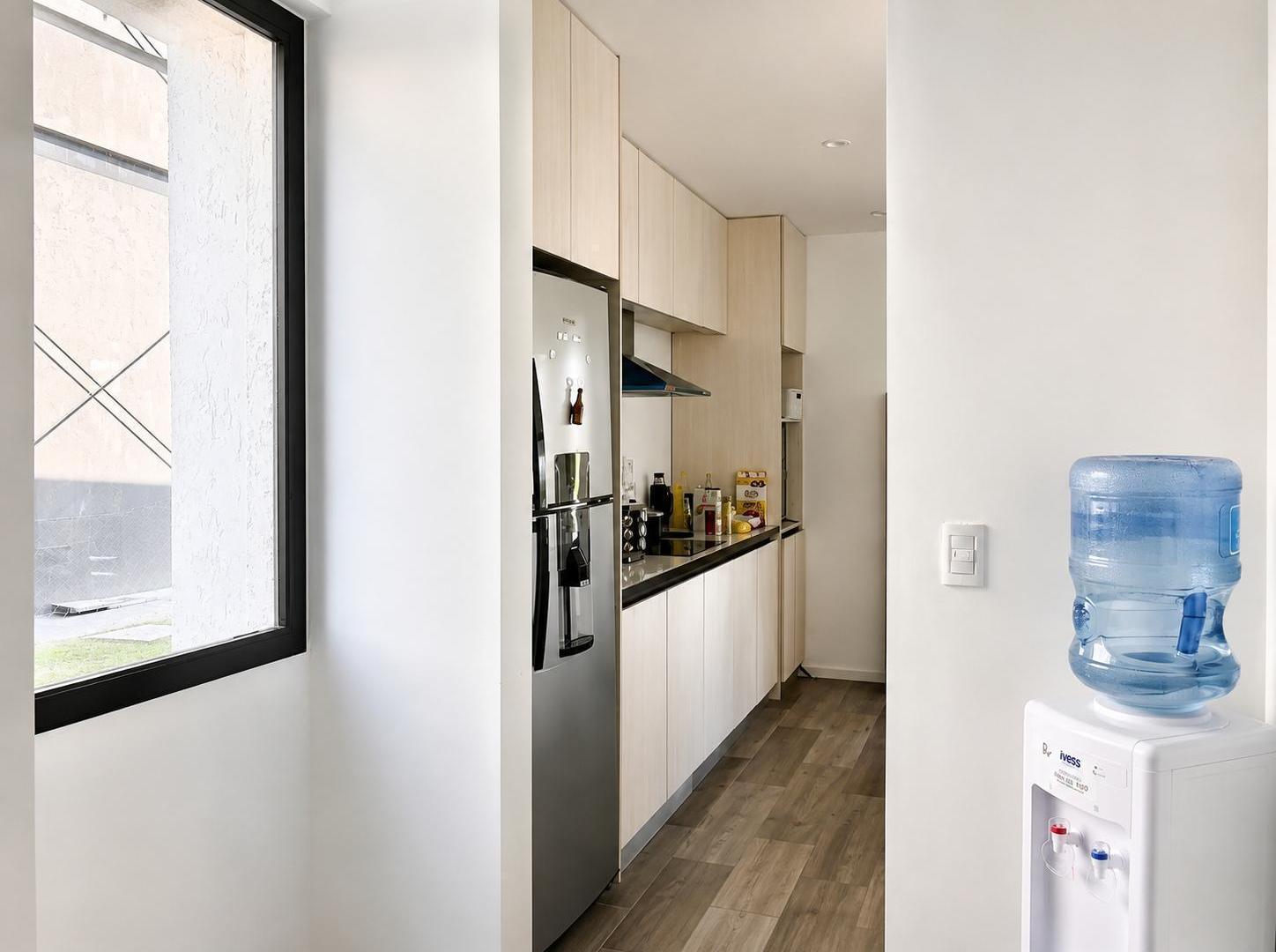 Foto de Alquiler Anual Casa AMOBLADA Al Río con Amarra Propia Barrio El Canal, imagen 3
