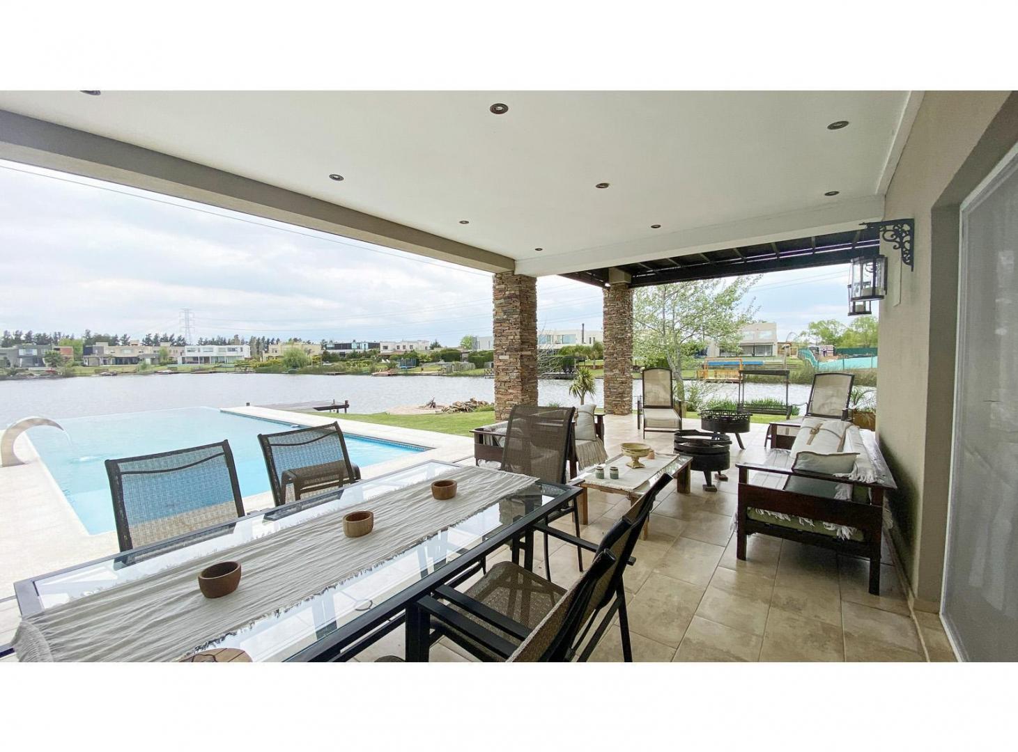 Venta Casa 7 Amb. y 1.500 M2 a La Laguna Barrio San Benito Villanueva Tigre