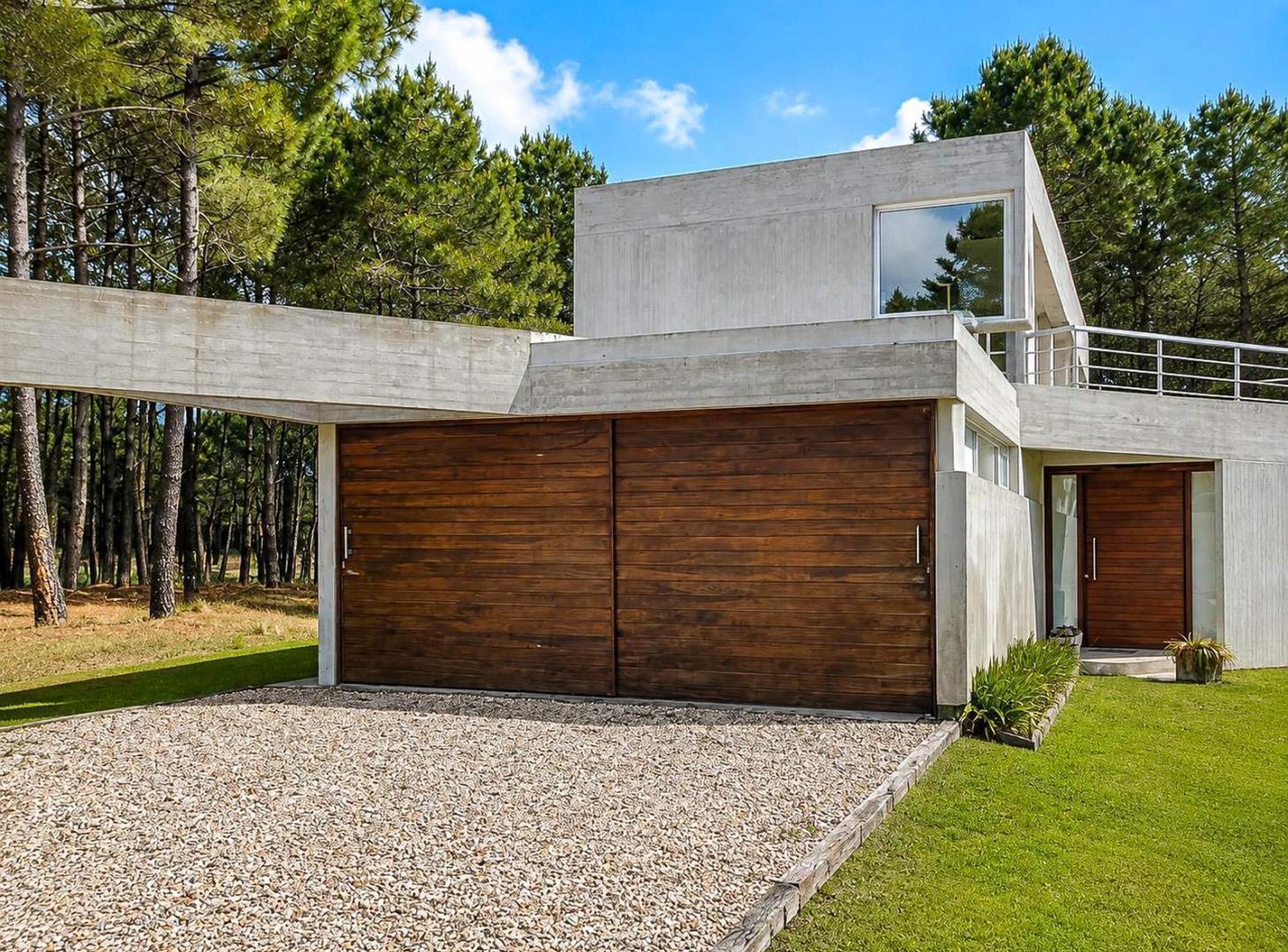 Foto de Venta Casa 5 Amb a 250mts de la Playa en Barrio VillaRobles Costa, imagen 5