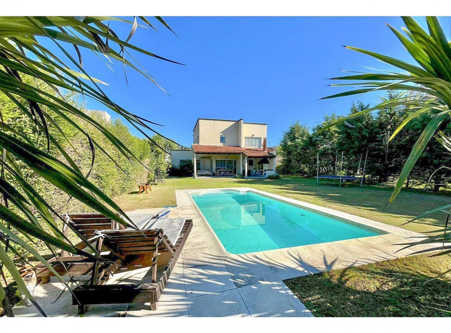 Foto de Venta Casa 6 amb. APTA CREDITO Barrio Santa Teresa Villanueva Tigre, imagen 1