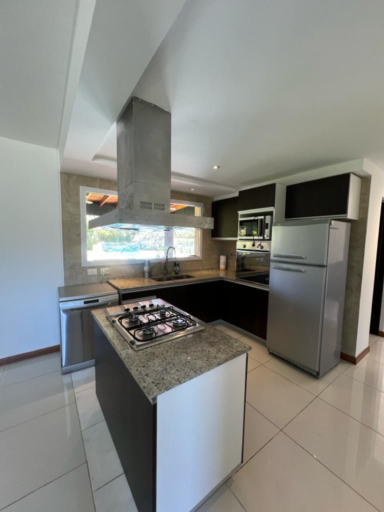 Foto de Alquiler Anual Casa AMOBLADA en Haras Santa María Los Robles LS, imagen 2