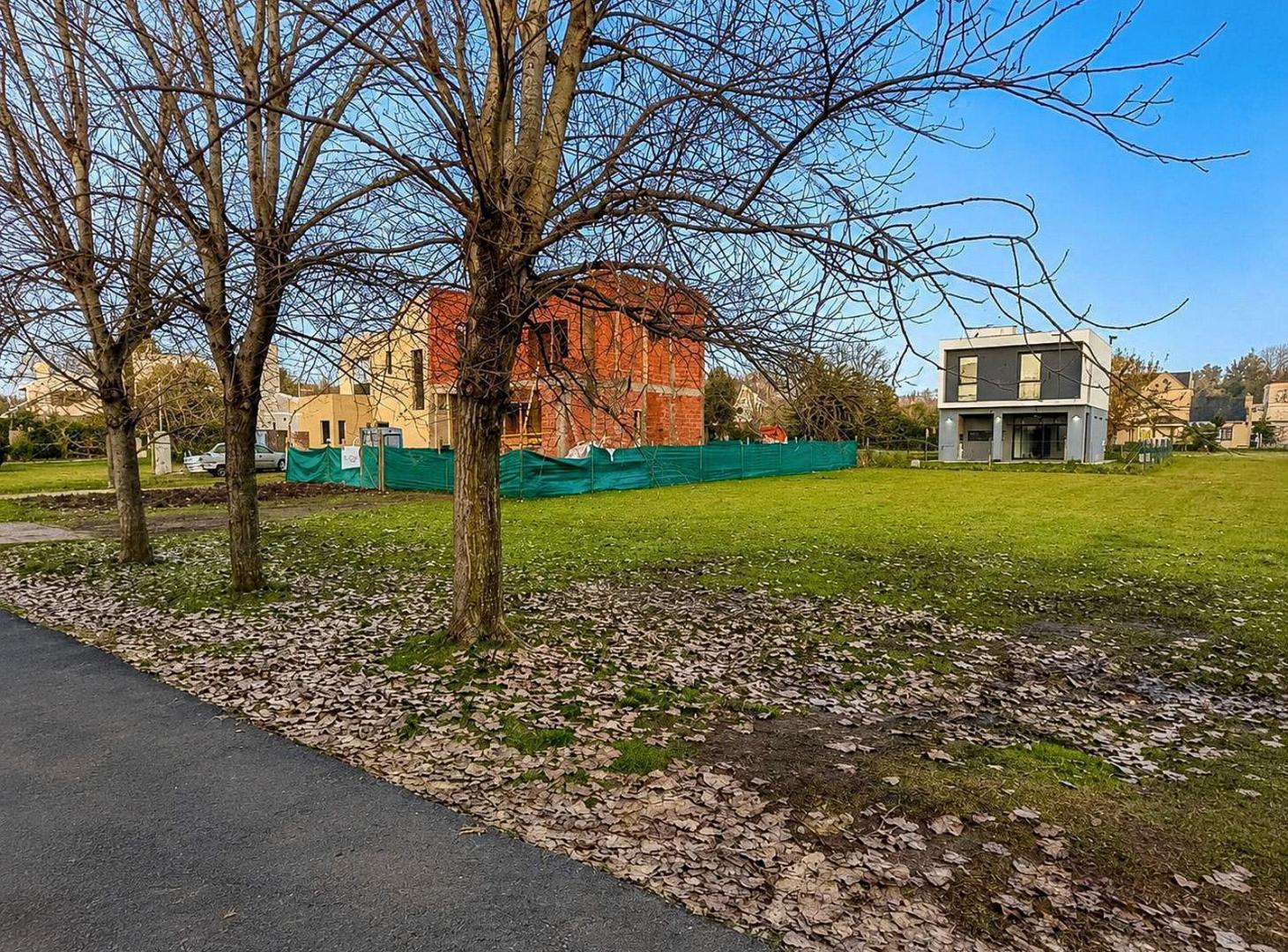 Foto de Venta Lote 430m2 Frente al Golf en Barrio Las Brizas Zelaya Pilar, imagen 5