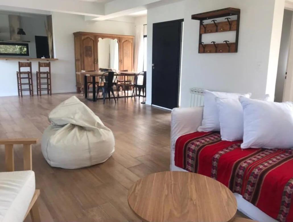 Foto de Alquiler Anual Casa 6 Amb a La Laguna Barrio San Francisco Villanueva, imagen 2