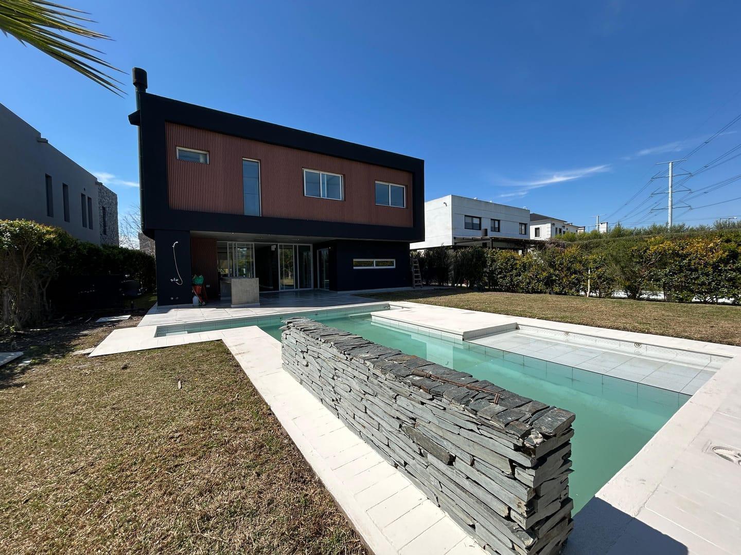 Foto de Venta Casa 7 Amb Barrio Las Tipas Nordelta Tigre, imagen 1