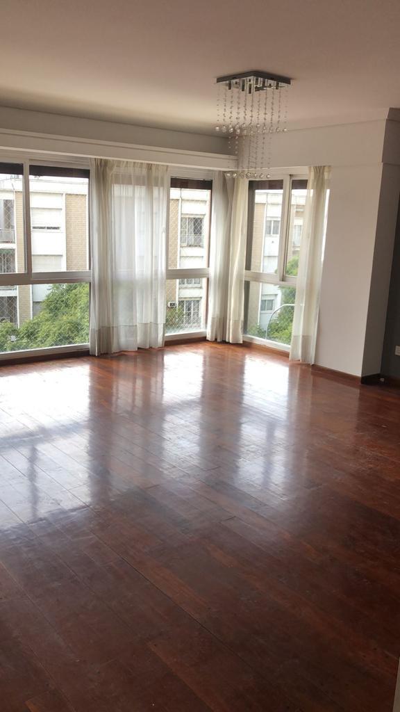 Foto de Alquiler Anual Departamento semi piso 5 Amb sobre Av Libertador Olivos, imagen 3
