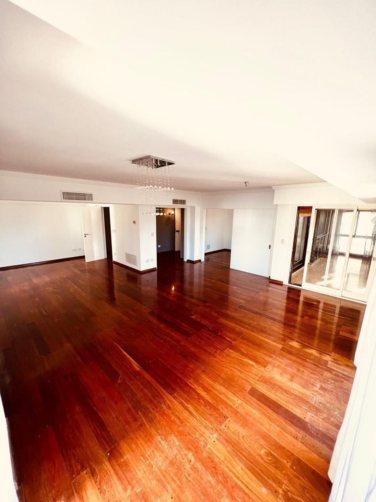Foto de Alquiler Anual Departamento semi piso 5 Amb sobre Av Libertador Olivos, imagen 5