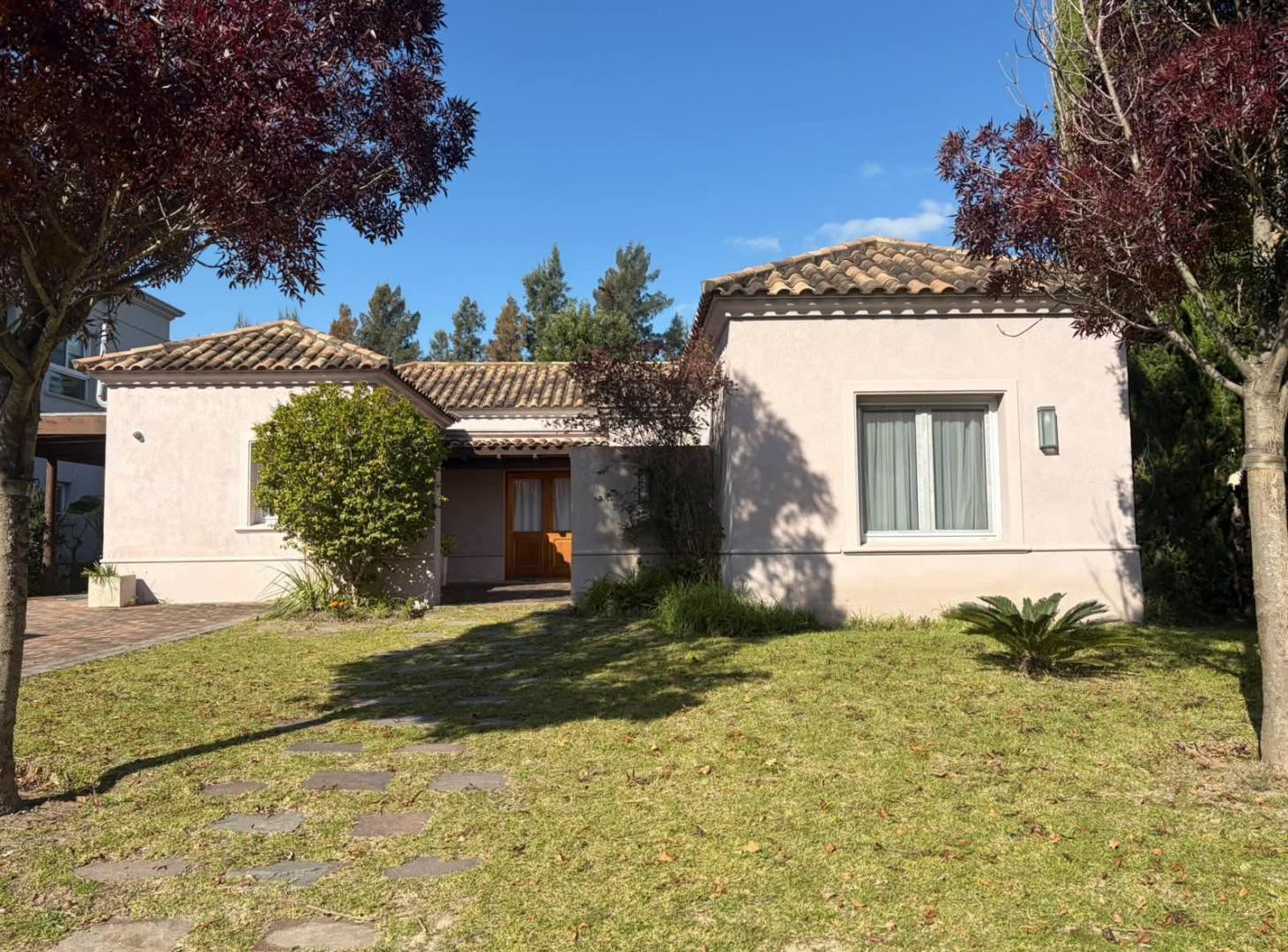 Foto de Venta Casa APTA CRÉDITO 5 Amb Barrio Santa Teresa Villanueva Tigre, imagen 2