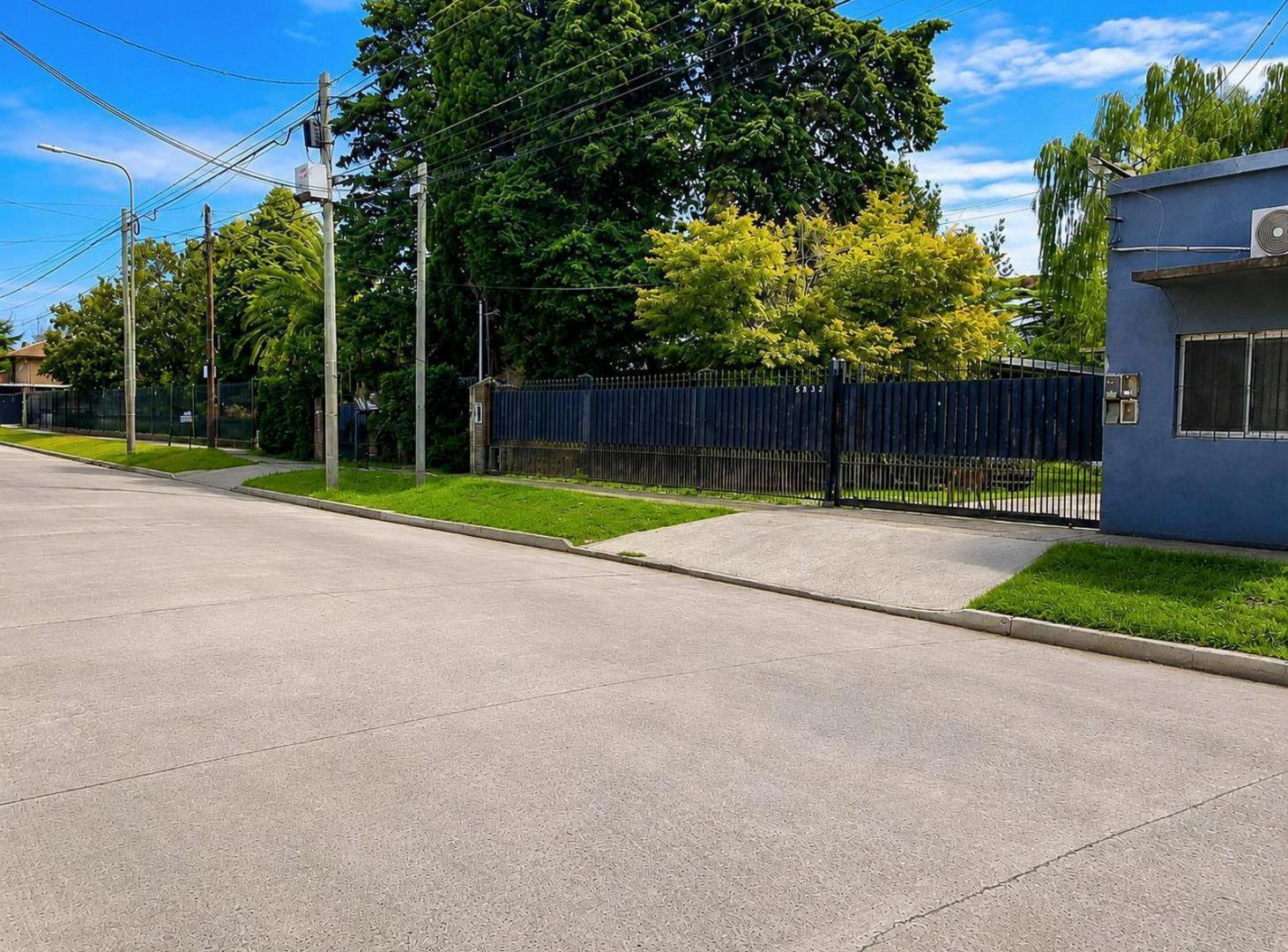 Foto de Venta Casa 6 Amb Lote 1500m2 apta credito Barrio Los Platanos, imagen 1