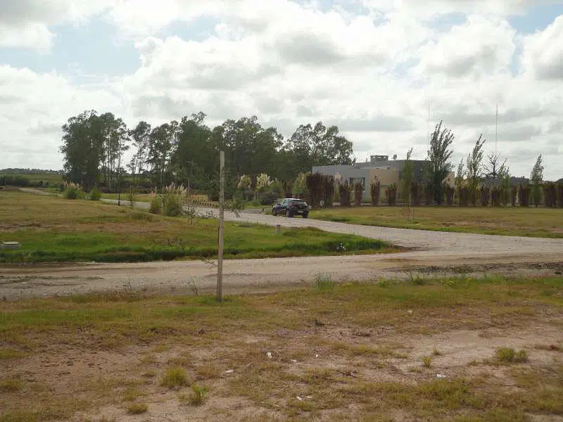 Terreno en Barrio Cerrado - Colonia 5