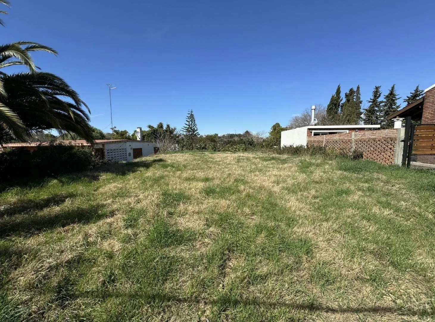 Terreno único a 150mts de rambla de Colonia 2